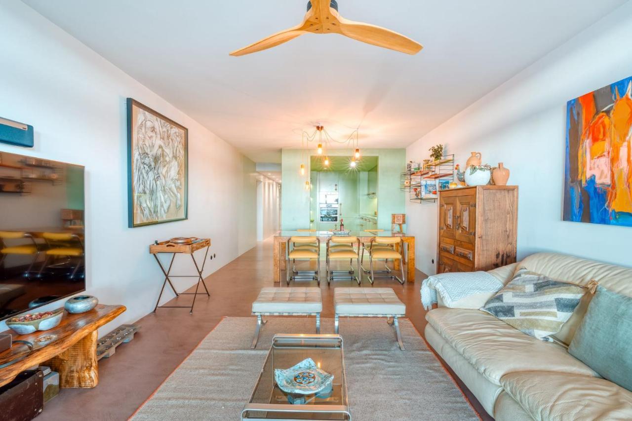 By The Atlantic 2-bedroom Apartament